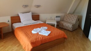 Comfort Double Room, 1 Double Bed - Sunny Hotel- Radomir (Radomir)
