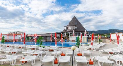 Sunny Hotel- Radomir