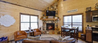 Uncork and Unwine sleeps 6