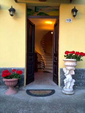 Exterior detail - Moscato apartment relax and culture (Nizza Monferrato)