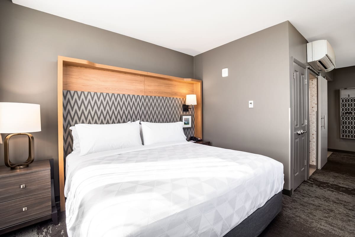 In-room safe, desk, laptop workspace, blackout curtains