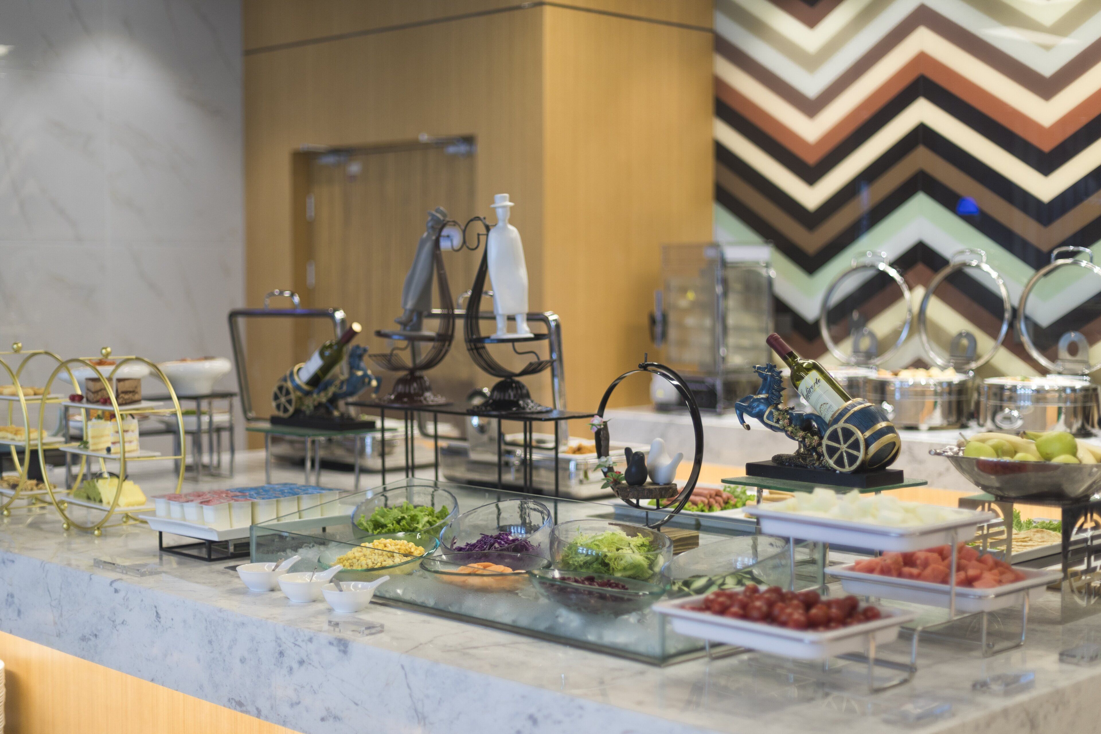 含每日吃到飽早餐