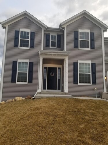 Spacious 5 Bedroom rental