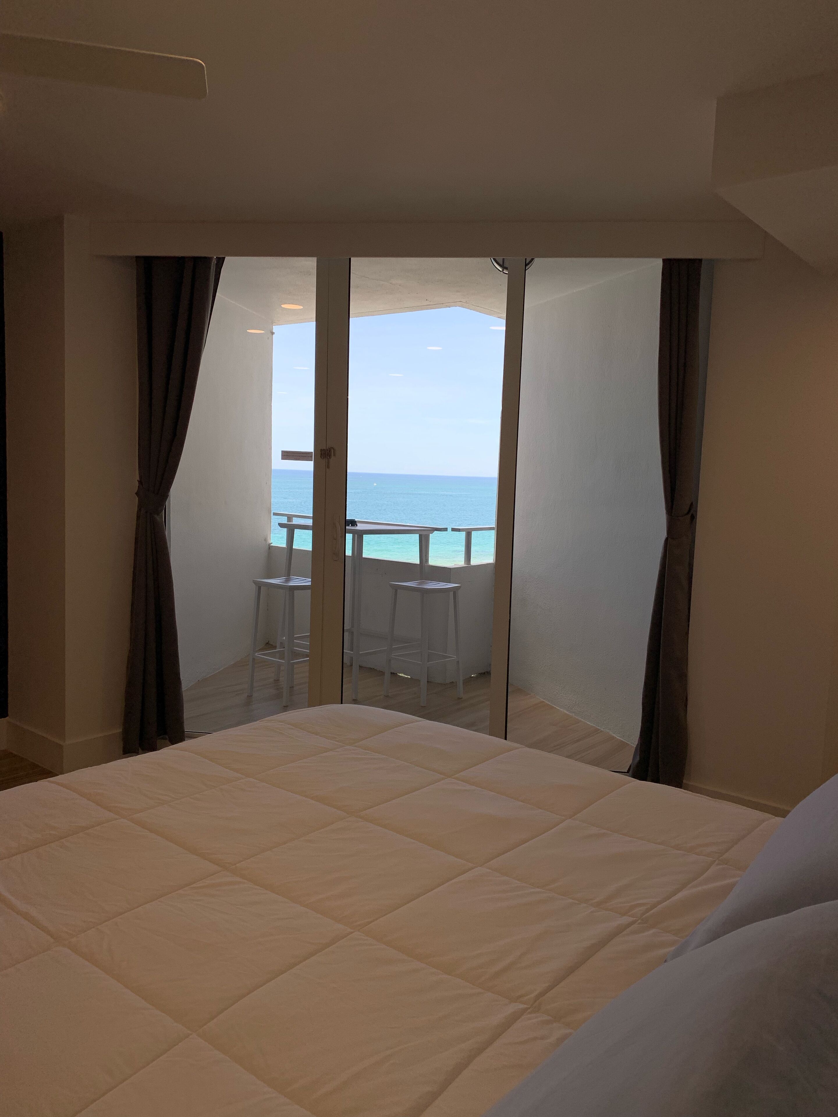 1 chambre, fer et planche à repasser, Wi-Fi gratuit, draps fournis