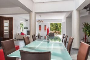 In-room dining - Casa Di Verde Villa (Platanias)