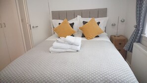 1 Schlafzimmer, Bügeleisen/Bügelbrett, Reisekinderbett, kostenloses WLAN