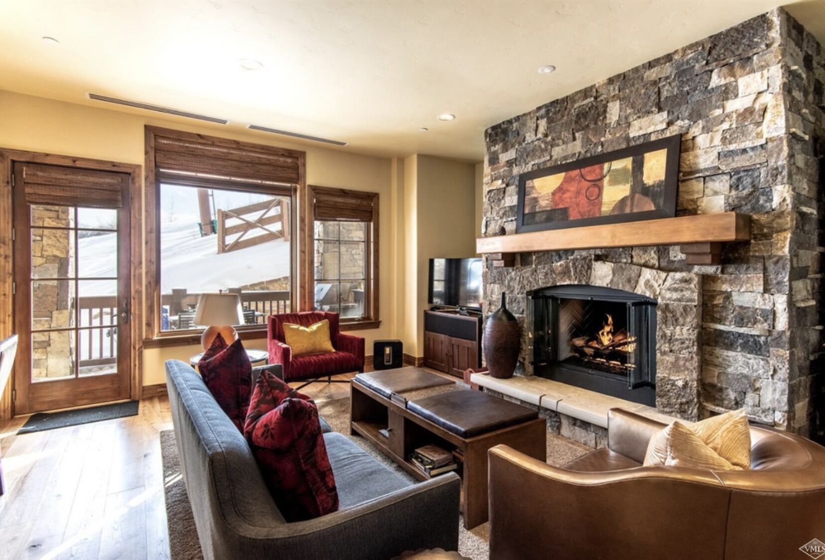 Smart TV, fireplace, foosball, stereo