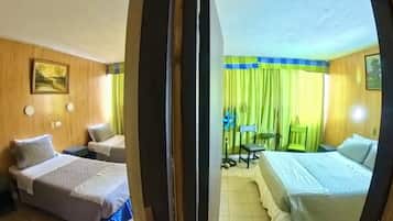 Quadruple Room, 1 Bedroom, Private Bathroom