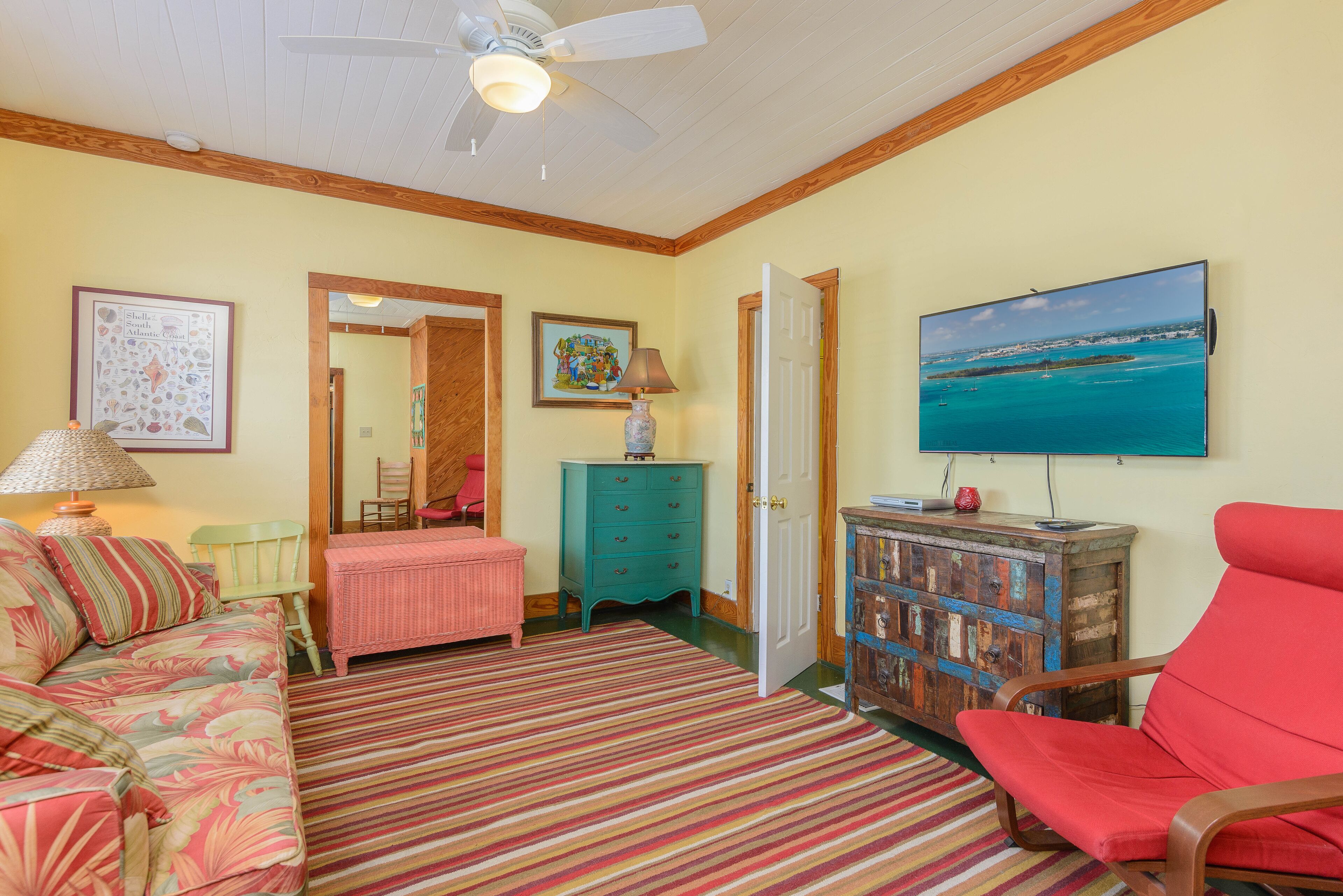 two bedroom poolside villa | living room | 36-inch flat-screen tv with cable channels, tv