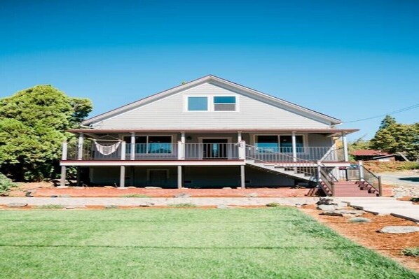 Exterior - Charming and Updated Home Next to Downtown (Grass Valley)