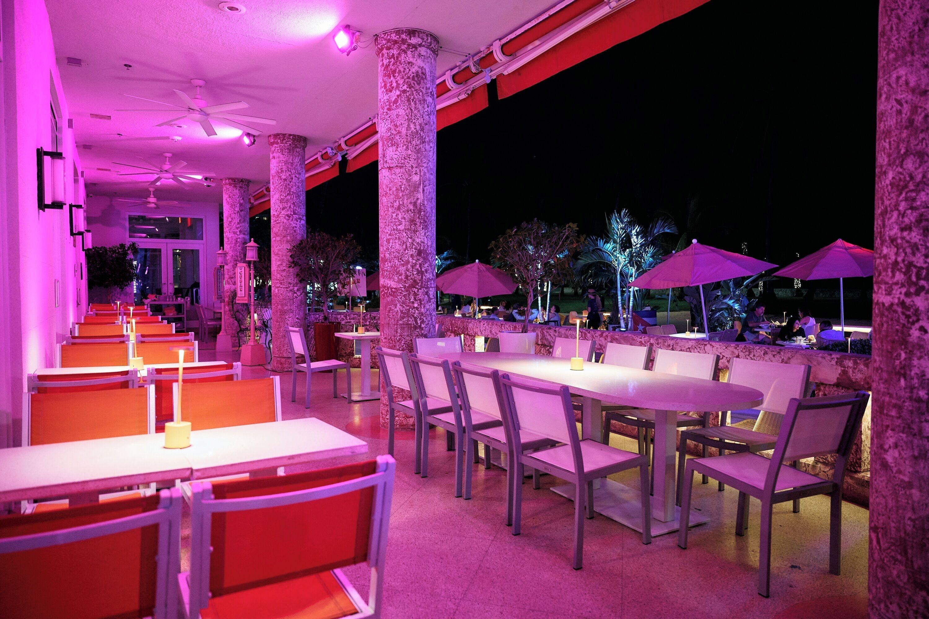 breakfast, lunch and dinner served