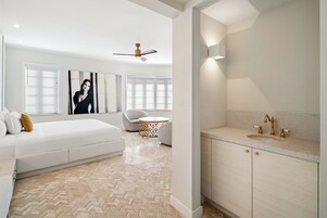 Junior Suite, 1 King Bed | Egyptian cotton sheets, premium bedding, minibar, in-room safe