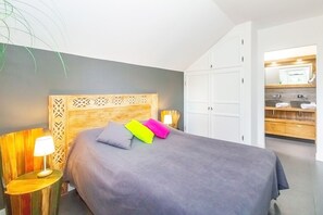 2 bedrooms, in-room safe, iron/ironing board, WiFi