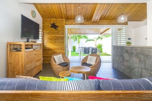 Lagoon! Pretty villa at 2 steps from the lagoon of Saline les bains