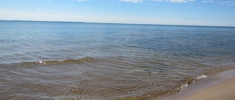 靠近海滩