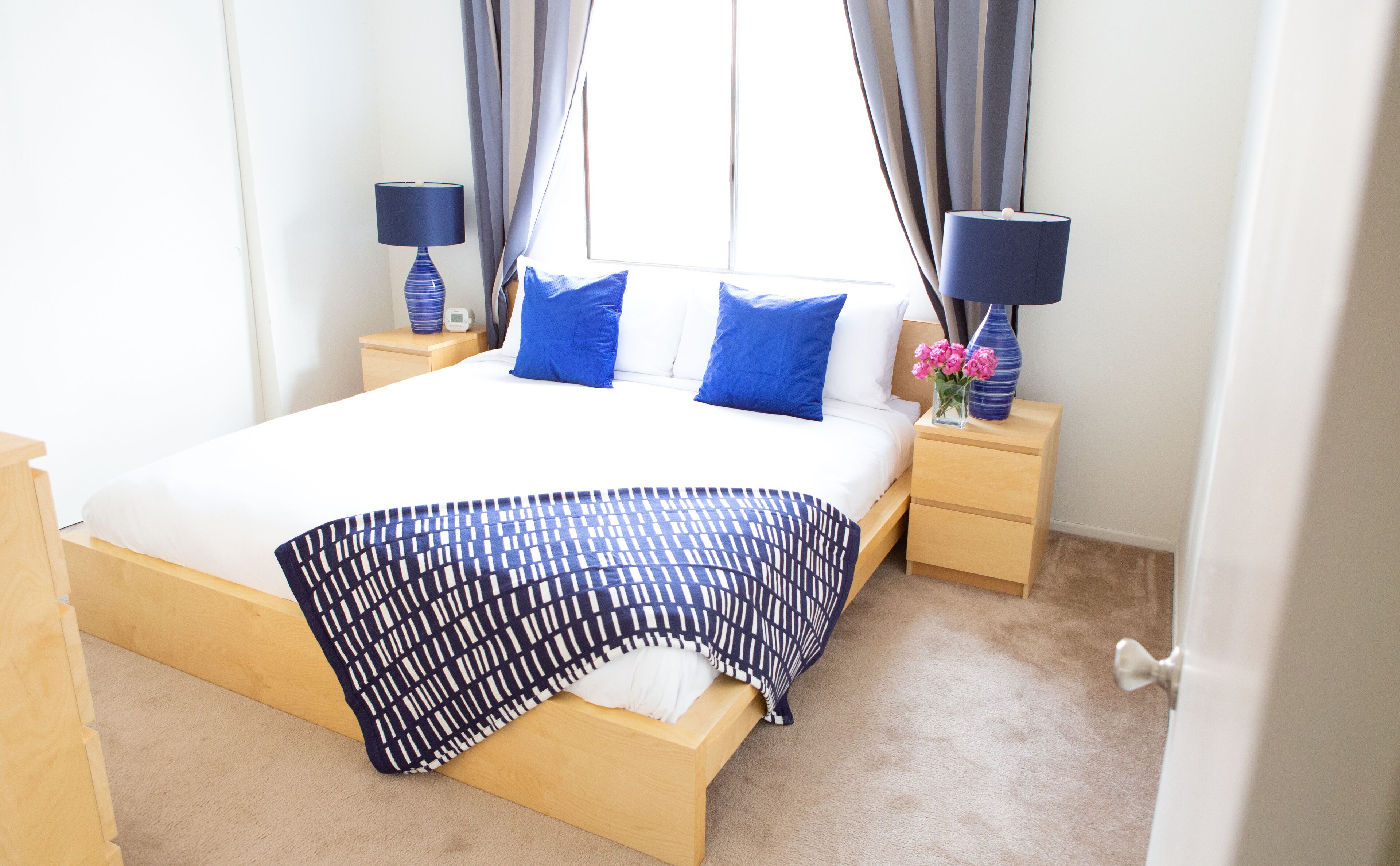 2 bedrooms, desk, iron/ironing board, travel crib