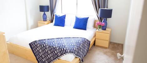 2 bedrooms, desk, iron/ironing board, travel crib