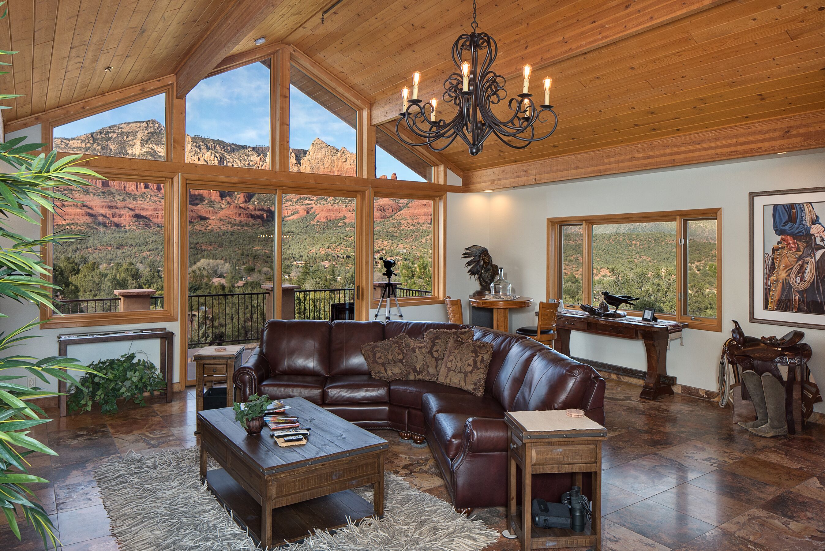 Uptown Sedona Red Rock Retreat - Arcade/Gym/Theater