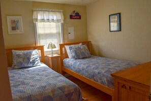 3 bedrooms, iron/ironing board, free WiFi