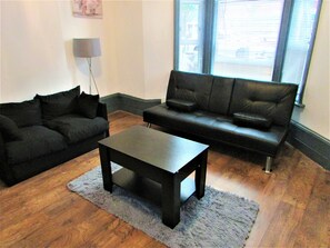 Elite Double or Twin Room, 1 Katil Raja (King) dengan Katil Sofa | Cadar kapas Mesir, peralatan tempat tidur premium, kalis bunyi 