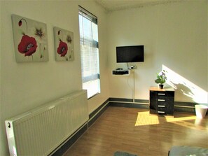 Comfort Double Room, 1 Katil Raja (King) | Cadar kapas Mesir, peralatan tempat tidur premium, kalis bunyi 