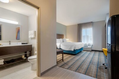 MainStay Suites Bricktown - near Medical Center