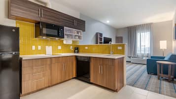 Pillow-top beds, desk, iron/ironing board, free WiFi