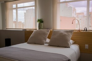1 bedroom, WiFi, bed sheets - Chic room in THE MILAGRO Guest House (Chapinero)