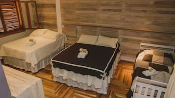 H10 Quarto familia deluxe | 1 間睡房、迷你吧、手提電腦工作空間、熨斗/熨衫板