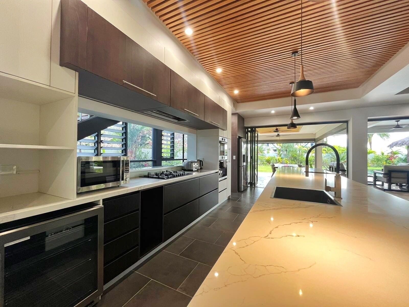 Vila, 5 kamar tidur, pemandangan kebun (101/5) | Dapur pribadi | Lemari es besar, microwave, oven, dan mesin pencuci piring