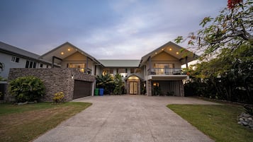 Villa 105/4 - 4 Bedroom Gardenview Villa | Free minibar items, individually decorated, individually furnished