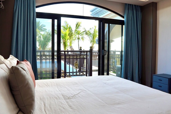 Villa, flere soverom (67/7 Riverfront) | Minibarvarer (inkludert), individuelt dekorert og individuelt innredet