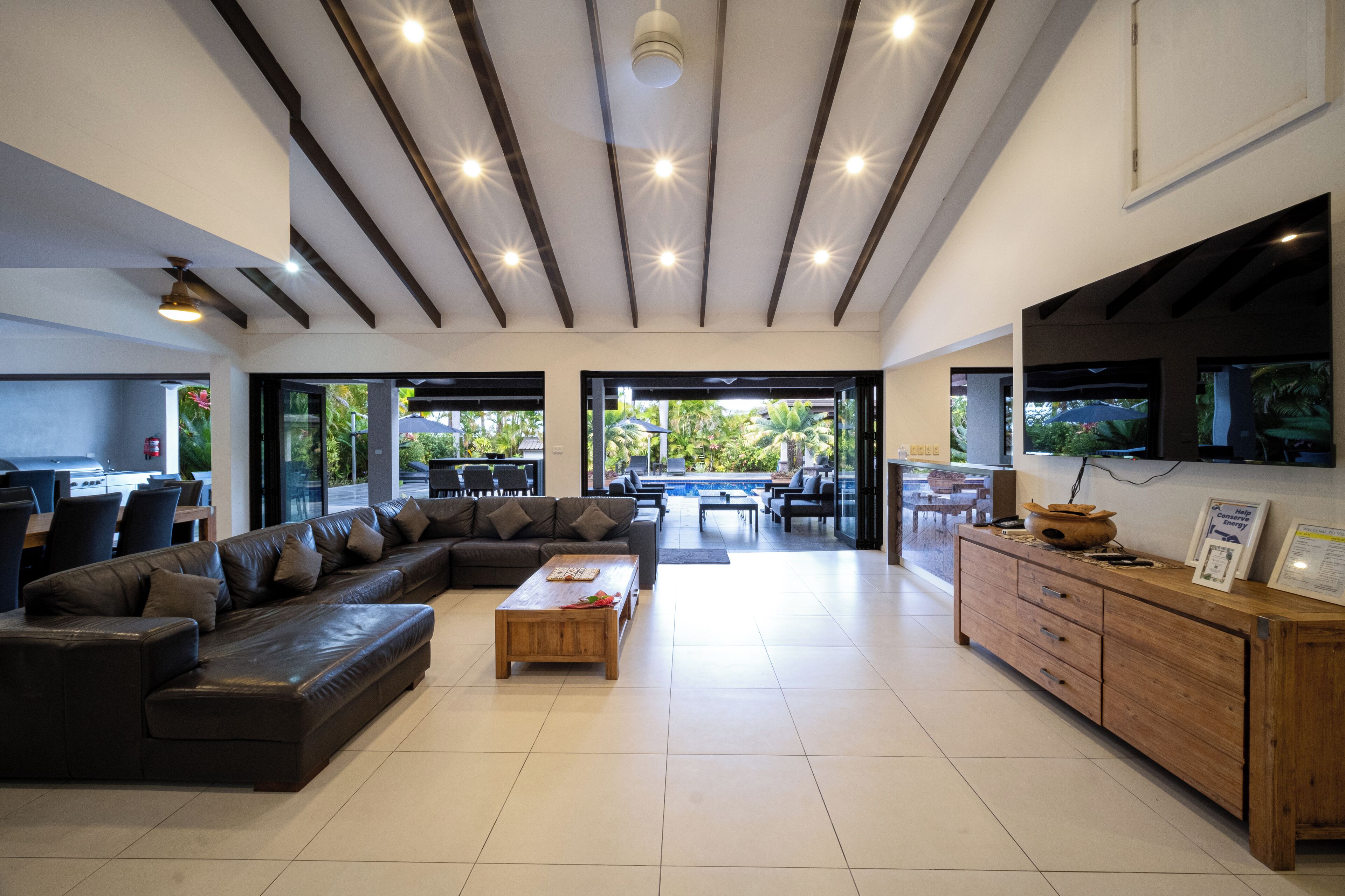 Villa 108/4 - 4 Bedroom Garden View Villa | Free minibar items, individually decorated, individually furnished