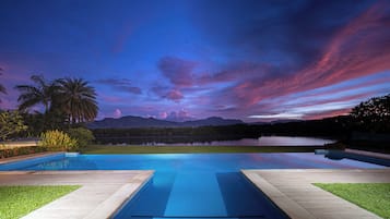 Villa 93/5 - 5 Bedroom Riverfront Villa