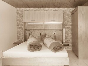 1 室のベッドルーム、WiFi、ベッドシーツ