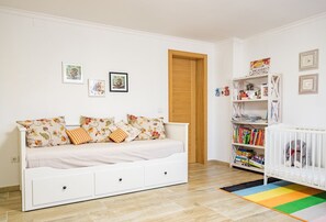 3 Schlafzimmer, Bügeleisen/Bügelbrett, WLAN, Bettwäsche