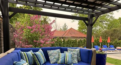 9 Bedroom Historic Summit Mansion With Pool And Hot Tub