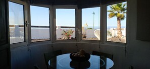 Dining - Athenea. (La Costa)