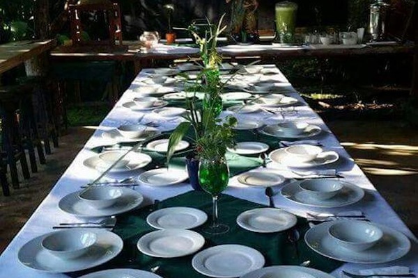 Outdoor dining