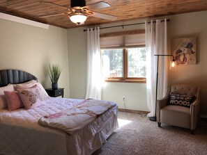 4 bedrooms, WiFi, bed sheets
