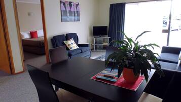 Two bedroom Unit | Blackout curtains, iron/ironing board, free WiFi, bed sheets