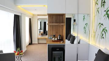 Standard Double Room, City View | 1 bedroom, premium bedding, minibar, individually decorated