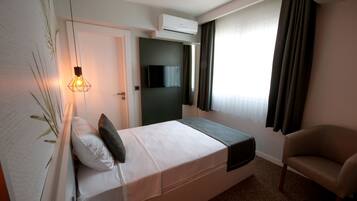 1 bedroom, premium bedding, minibar, individually decorated