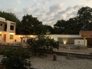 Enceinte de lâhĂ©bergement