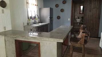 Blender, moulin à café, serviettes en papier