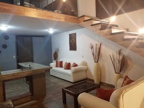 Interior - Villa Isabella on town of San Miguel (Tlajomulco de zuniga)
