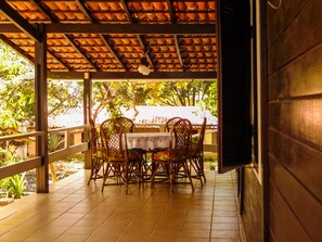 Chalet, Garden Area (6 Pessoas) | Living area - Chalés Aguai (Natal)