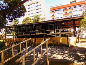 Chalet, Garden Area (6 Pessoas) | Living area | LED TV