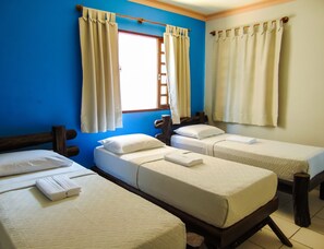 Chalet, 3 Twin Beds, Accessible, Poolside | In-room safe, iron/ironing board, rollaway beds, free WiFi - Chalés Aguai (Natal)