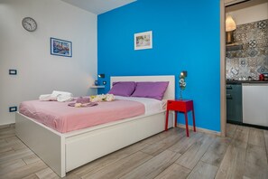 1 bedroom, iron/ironing board, travel cot, free WiFi